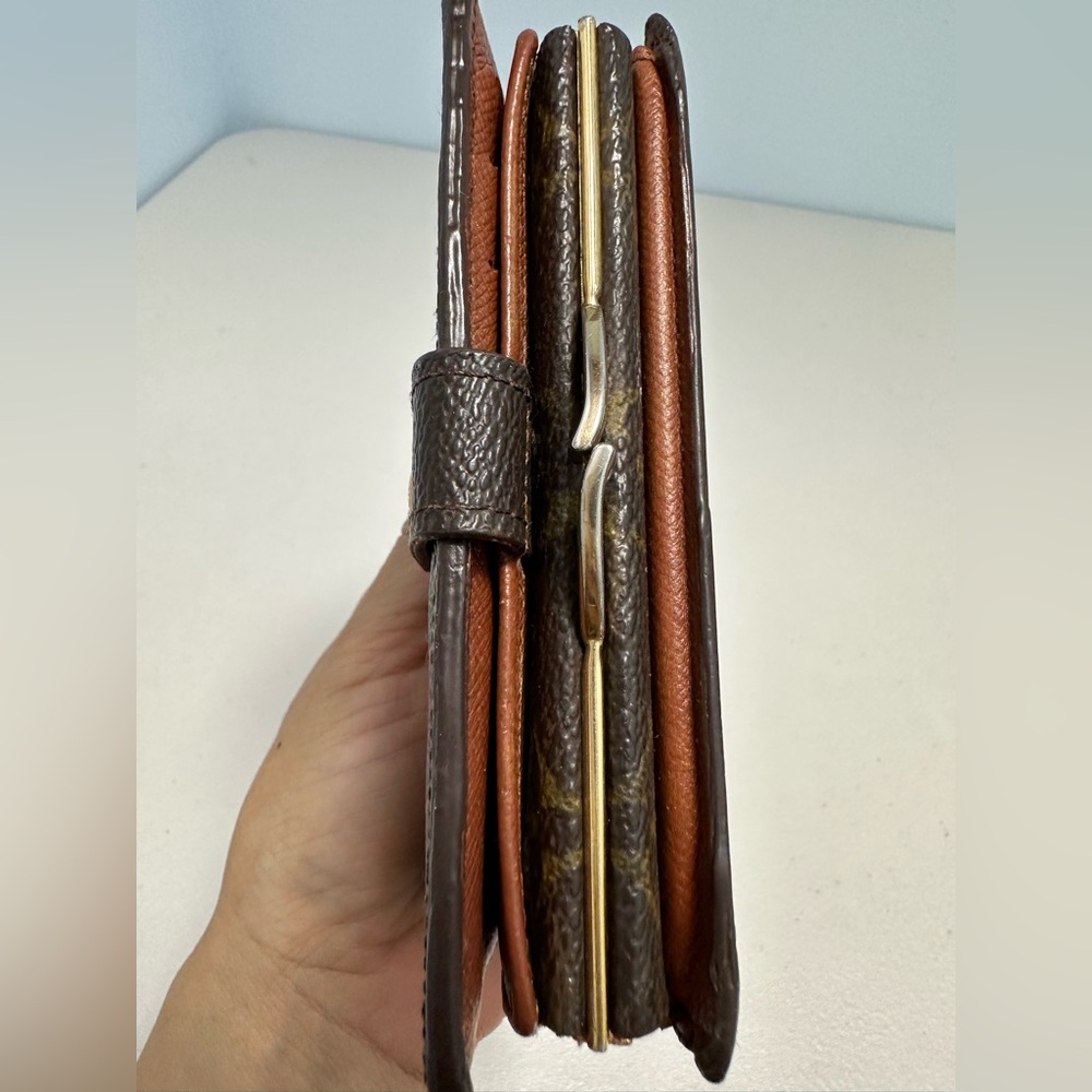 louis vuitton monogram Bifold Wallet - Picture 9 of 16